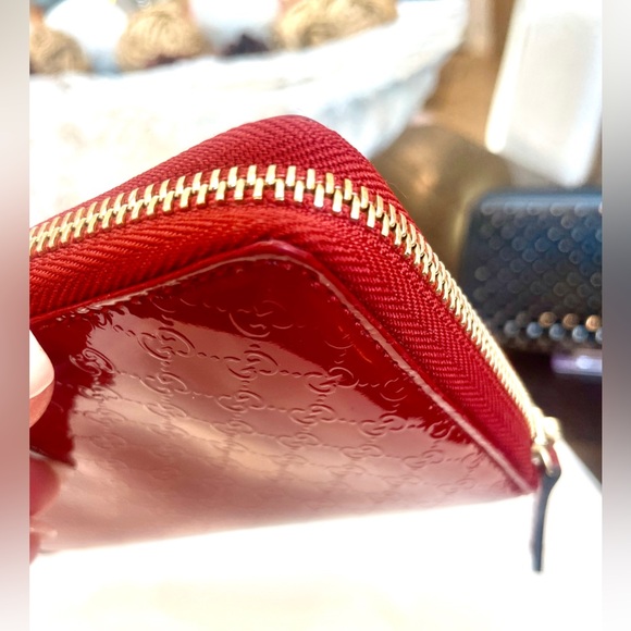 Gucci Guccissima micro GG Spur Belted Patent Leather Red Wallet W/ Satin Dustbag - Picture 11 of 16